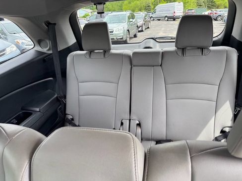 Used 2017 Honda Pilot Touring image 30