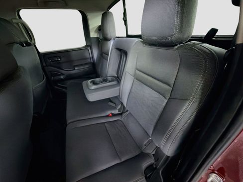 Used 2024 Nissan Frontier SV w/ SV Convenience Package RWD image 26