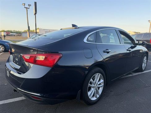 Used 2018 Chevrolet Malibu LT FWD image 9