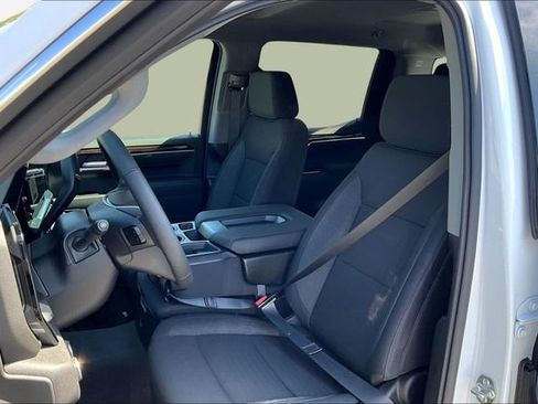 New 2026 GMC Sierra 1500 SLE image 10