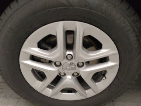 Used 2019 Jeep Compass Sport image 31