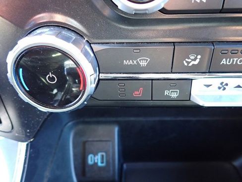 Certified 2022 Ford F150 XLT w/ Equipment Group 302A High image 26