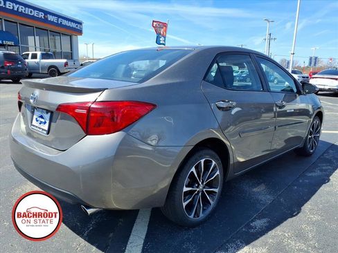 Used 2017 Toyota Corolla SE w/ Body Protection Package FWD image 7