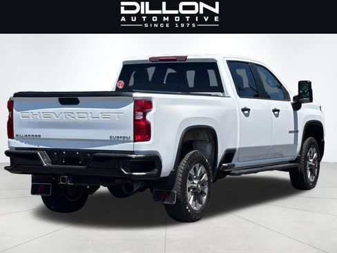 Used 2024 Chevrolet Silverado 2500 Custom w/ Custom Value Package AWD/4WD image 4