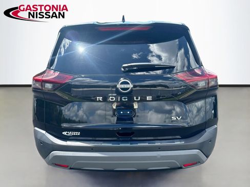 Used 2022 Nissan Rogue SV FWD image 7