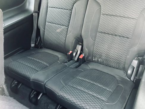 Used 2017 GMC Acadia SLE AWD/4WD image 17