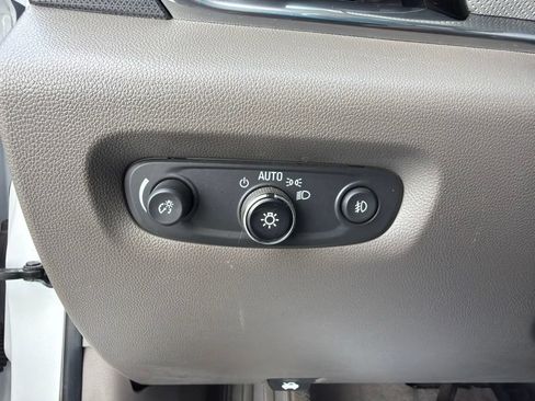 Used 2020 Chevrolet Traverse Premier w/ LPO, Floor Liner Package AWD/4WD image 27