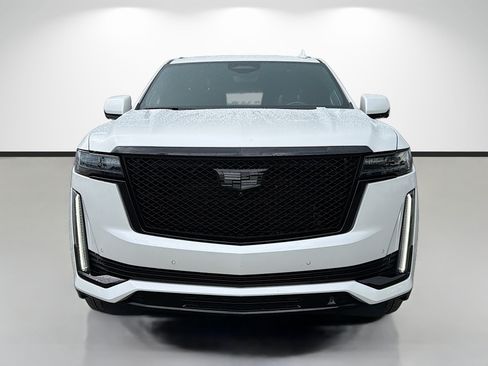 Used 2023 Cadillac Escalade Sport Platinum w/ Heavy-Duty Trailer Package AWD/4WD image 8