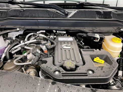 New 2026 RAM 2500 Tradesman AWD/4WD image 18