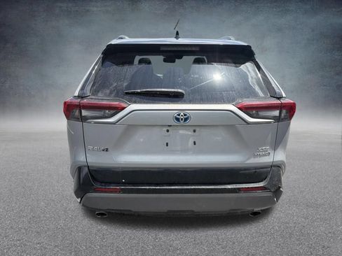 Used 2019 Toyota RAV4 XSE w/ Carpet Mat Package AWD/4WD image 5