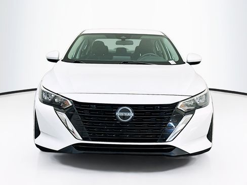 Used 2025 Nissan Sentra SV w/ All-Weather Package FWD image 2