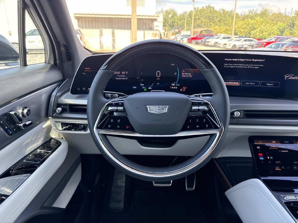 New 2027 Cadillac Vistiq Sport AWD/4WD image 17