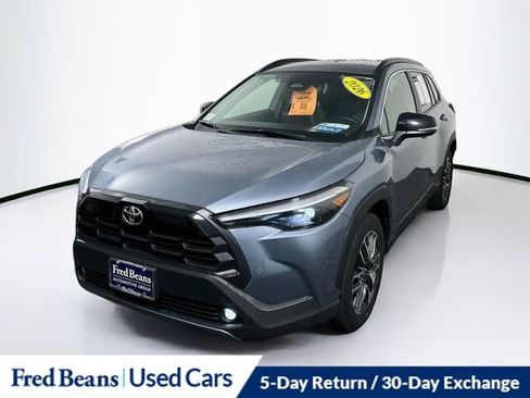 Used 2026 Toyota Corolla Cross XLE AWD/4WD image 3