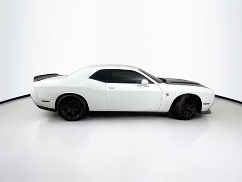 Used 2015 Dodge Challenger SRT Hellcat image 5