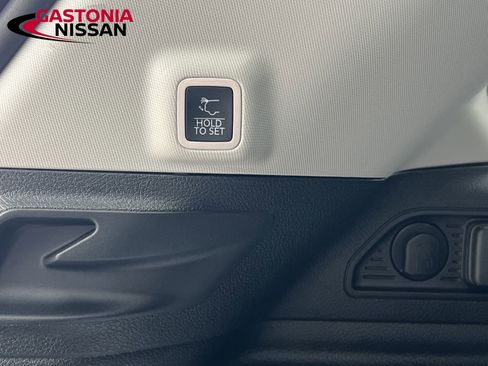 Used 2022 Jeep Grand Cherokee Limited 4xe image 35