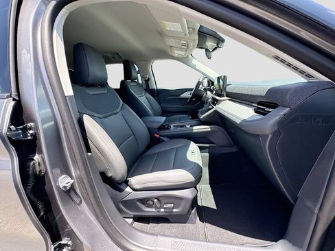 New 2026 Ford Explorer Active w/ Active Comfort Package RWD image 29