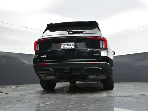 Used 2025 Ford Explorer ST-Line w/ ST-Line Street Pack AWD/4WD image 56