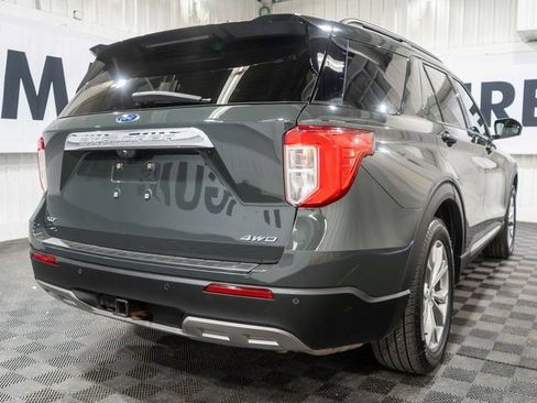 Used 2022 Ford Explorer XLT w/ Equipment Group 202A AWD/4WD image 5