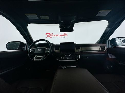 Used 2024 Ford Expedition Max Limited image 10