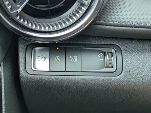 Used 2026 Chevrolet Equinox LT w/ Convenience Package II FWD image 26
