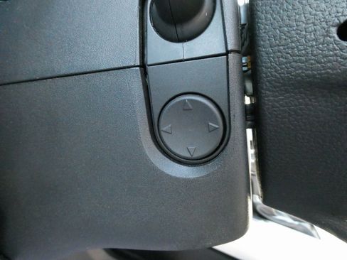 Used 2019 Ford F150 Lariat w/ Equipment Group 502A Luxury image 26