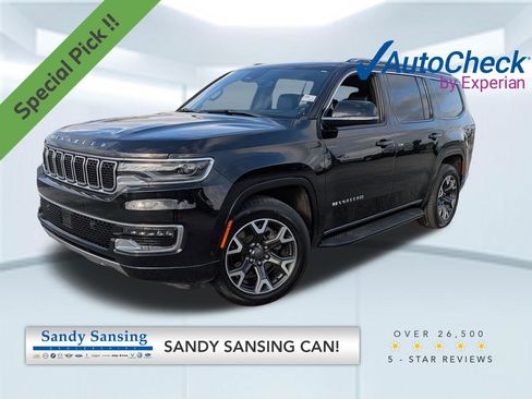 Used 2024 Jeep Wagoneer Series III AWD/4WD image 1