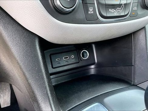Used 2020 Chevrolet Equinox LS w/ LS Convenience Package FWD image 15
