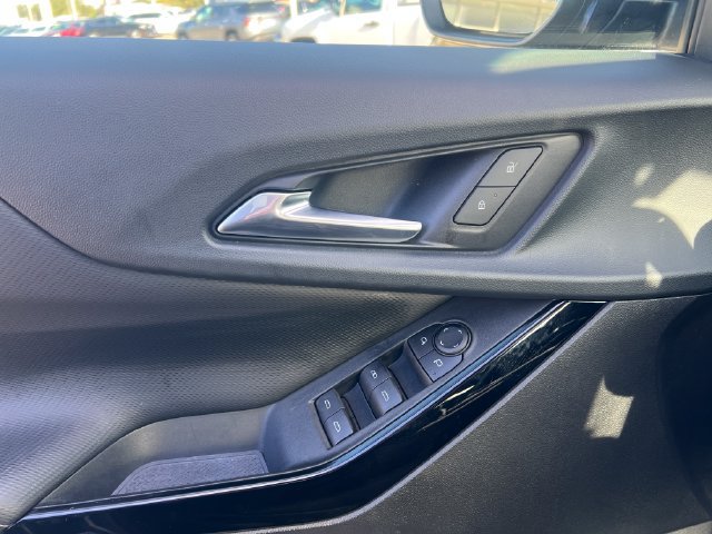 Used 2025 Chevrolet Equinox LT w/ Safety and Technology Package FWD image 28