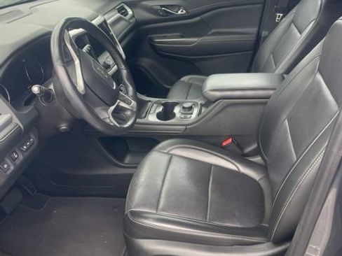 Used 2021 GMC Acadia SLT w/ Technology Package FWD image 5