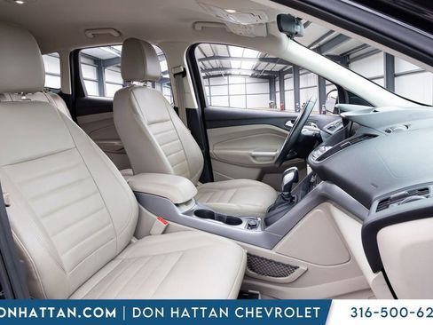 Used 2015 Ford Escape SE w/ Equipment Group 201A FWD image 17