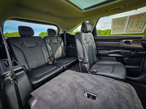Used 2023 Kia Sorento SX Prestige AWD/4WD image 39