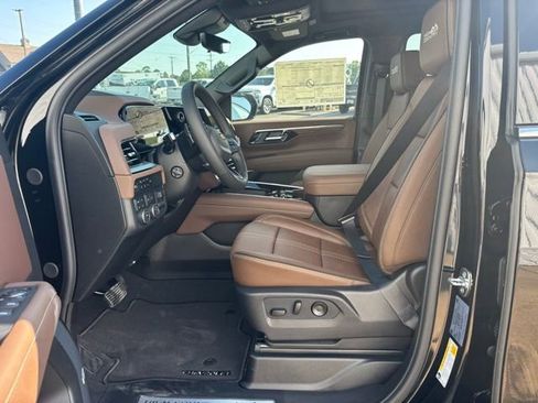 New 2026 Chevrolet Suburban High Country w/ Sun And Tow Package image 2