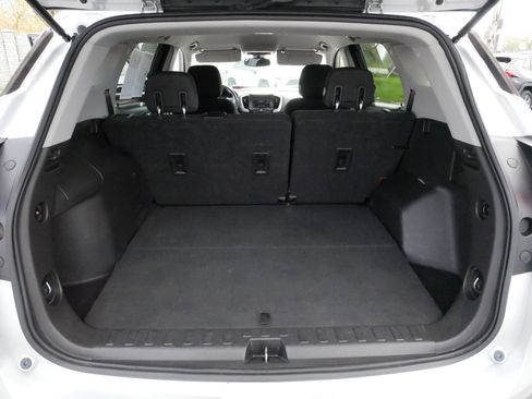 Used 2020 GMC Terrain SLE FWD image 18