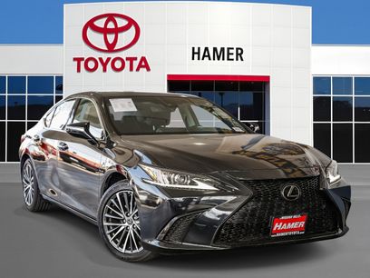 Used 2023 Lexus ES 300h w/ Premium Package