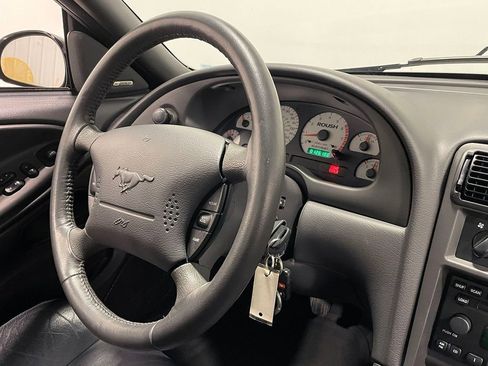 Used 2001 Ford Mustang GT image 78