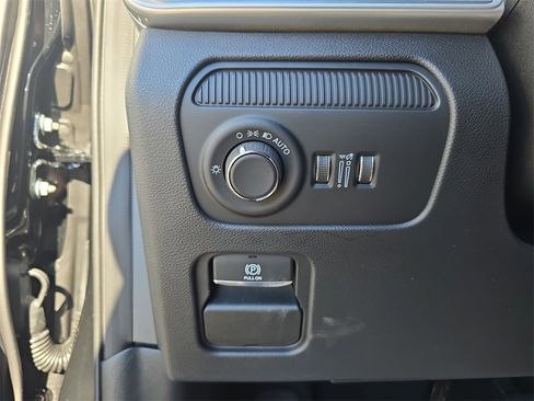 New 2026 Jeep Grand Wagoneer Limited image 28