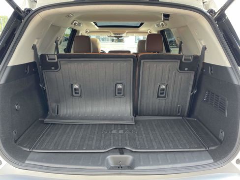 Used 2024 Nissan Pathfinder Platinum w/ Cargo Package FWD image 10
