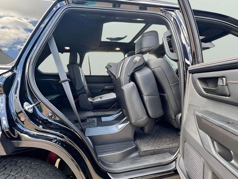 Used 2025 Toyota Sequoia TRD Pro AWD/4WD image 36