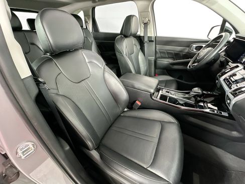 Used 2023 Kia Sorento SX image 29