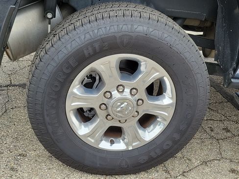 Used 2026 RAM 2500 Big Horn AWD/4WD image 5