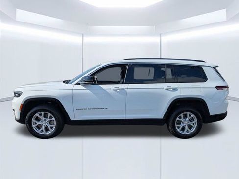 Used 2023 Jeep Grand Cherokee L Limited AWD/4WD image 7