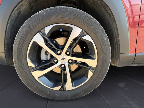 Used 2024 Chevrolet Trax RS w/ Driver Confidence Package FWD image 14