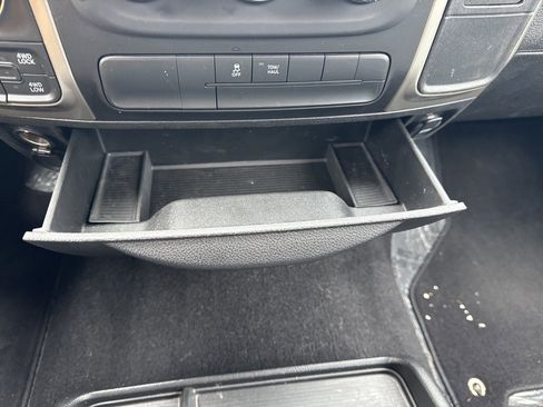 Used 2019 RAM 1500 Classic SLT image 21