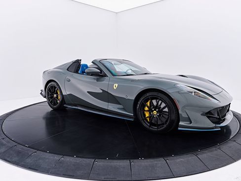 Used 2023 Ferrari 812 GTS RWD image 34