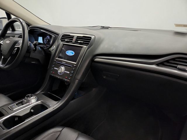 Used 2018 Ford Fusion Titanium AWD/4WD image 24