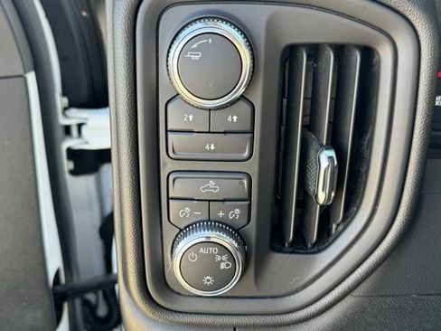 Used 2021 GMC Sierra 2500 Base w/ Convenience Package image 19