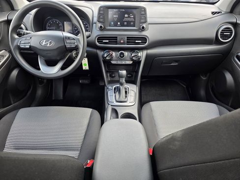 Used 2019 Hyundai Kona SE FWD image 11