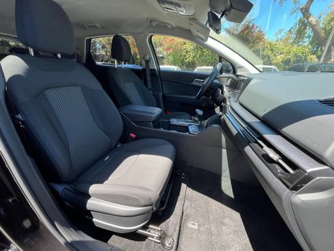 Used 2026 Kia Sportage LX AWD/4WD image 36