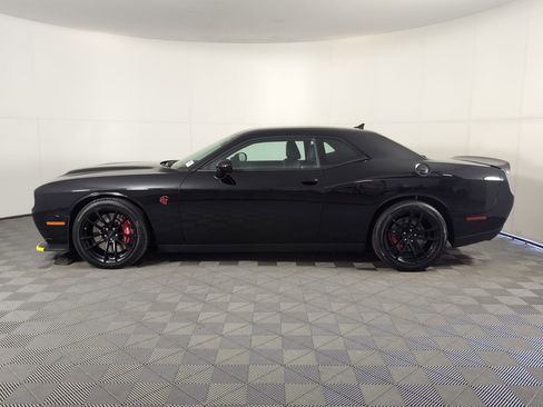 Used 2023 Dodge Challenger SRT Hellcat Redeye w/ Quick Order Package 27M image 2