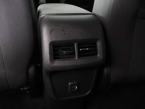 Used 2022 Chevrolet Equinox LT FWD image 42